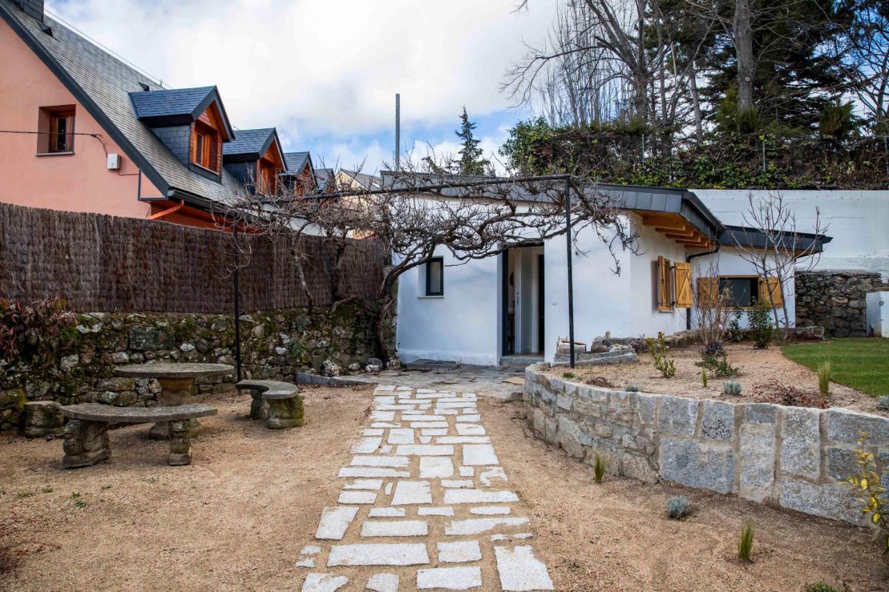 Finca El Veinti9 Navacerrada Luaran gambar